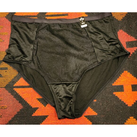 NEW Women's Torrid Curve High-Waisted Black Briefs Size 0 Satin & Lace Design - Picture 1 of 3